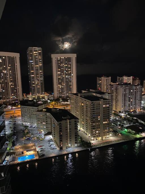 Amazing Studio Beach Walking Distance! 26B Hallandale Beach Eksteriør bilde
